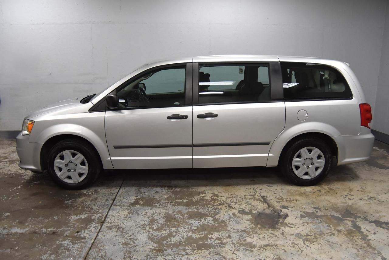 2011 Dodge Grand Caravan SE Photo3