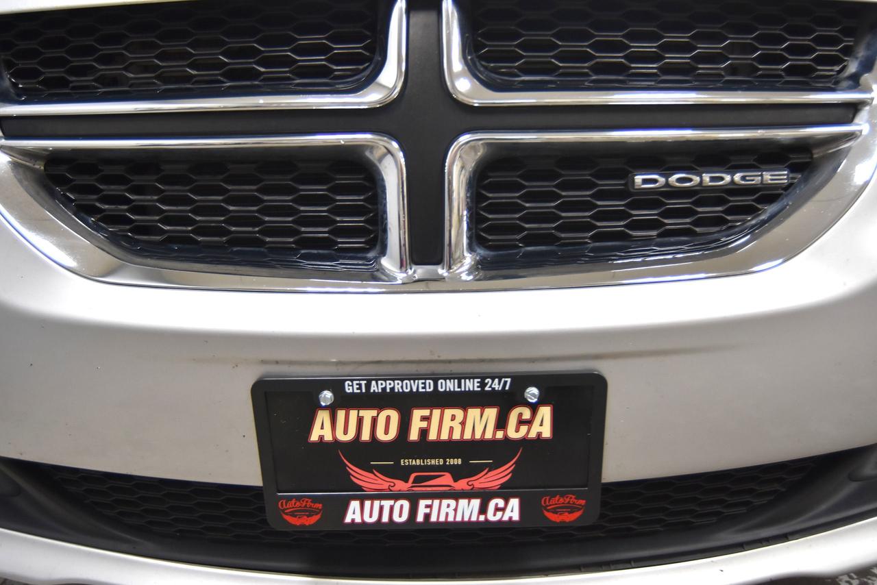 2011 Dodge Grand Caravan SE Photo