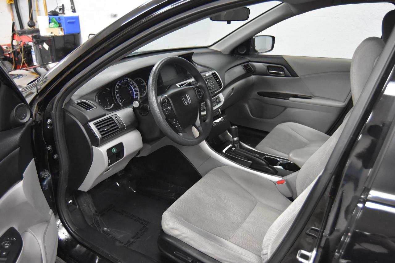 2013 Honda Accord 4dr I4 Man LX Photo