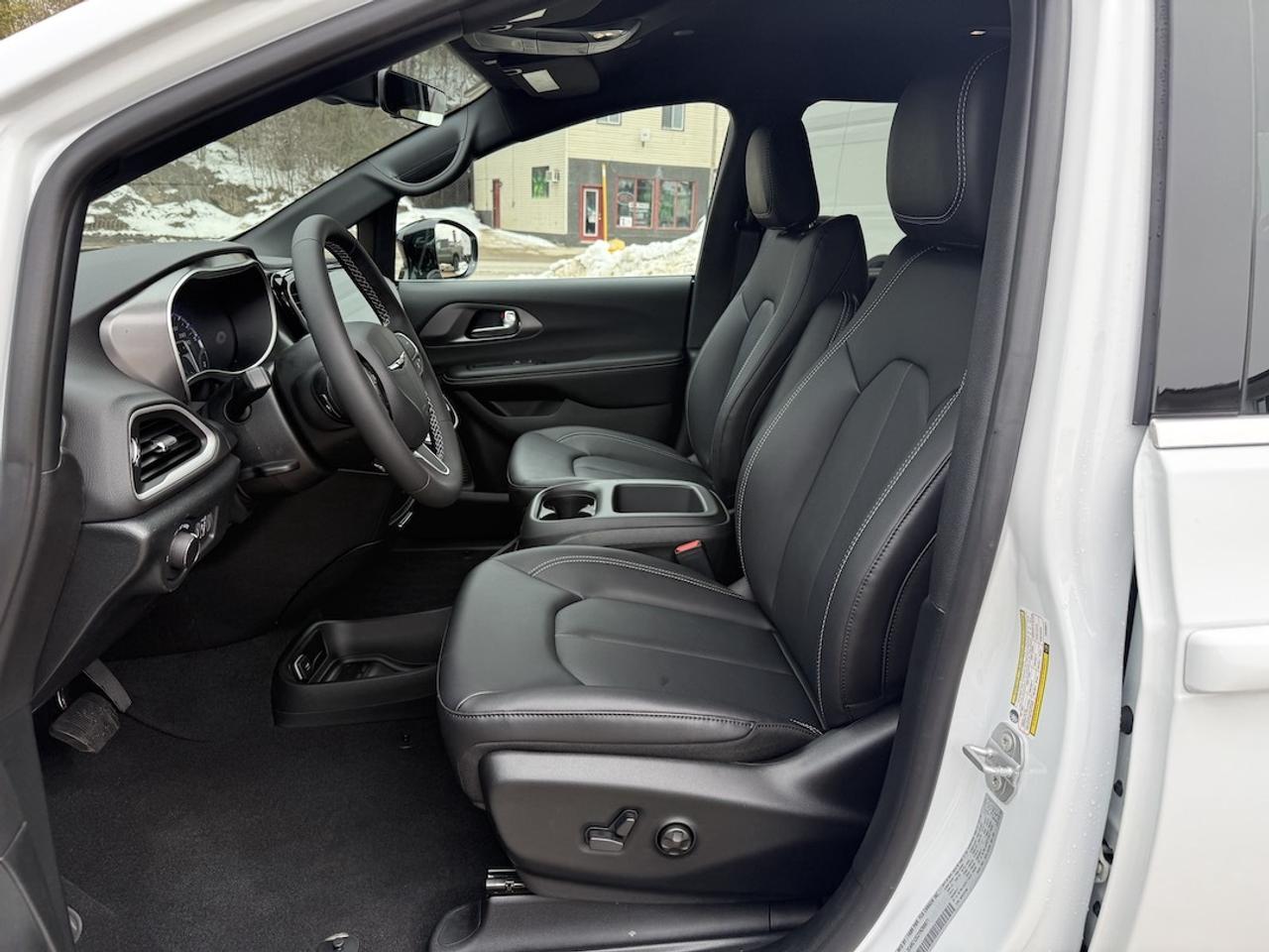 2026 Dodge Grand Caravan SXT Photo