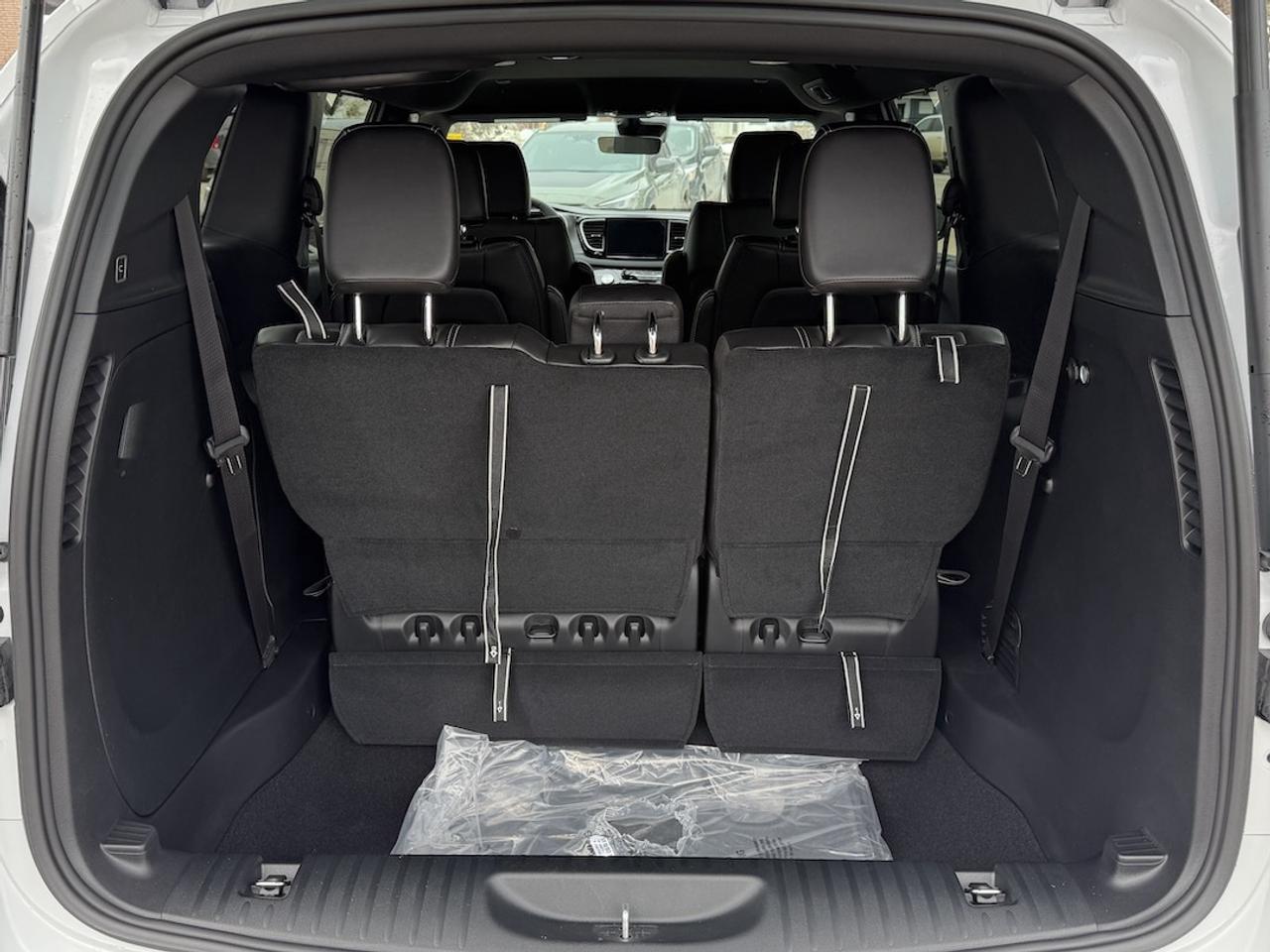 2026 Dodge Grand Caravan SXT Photo
