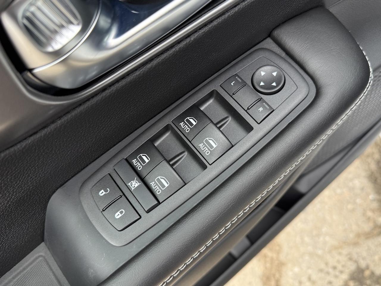 2026 Dodge Grand Caravan SXT Photo