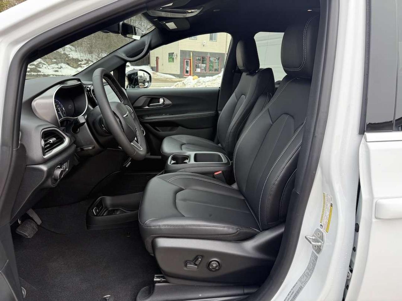 2026 Dodge Grand Caravan SXT Photo