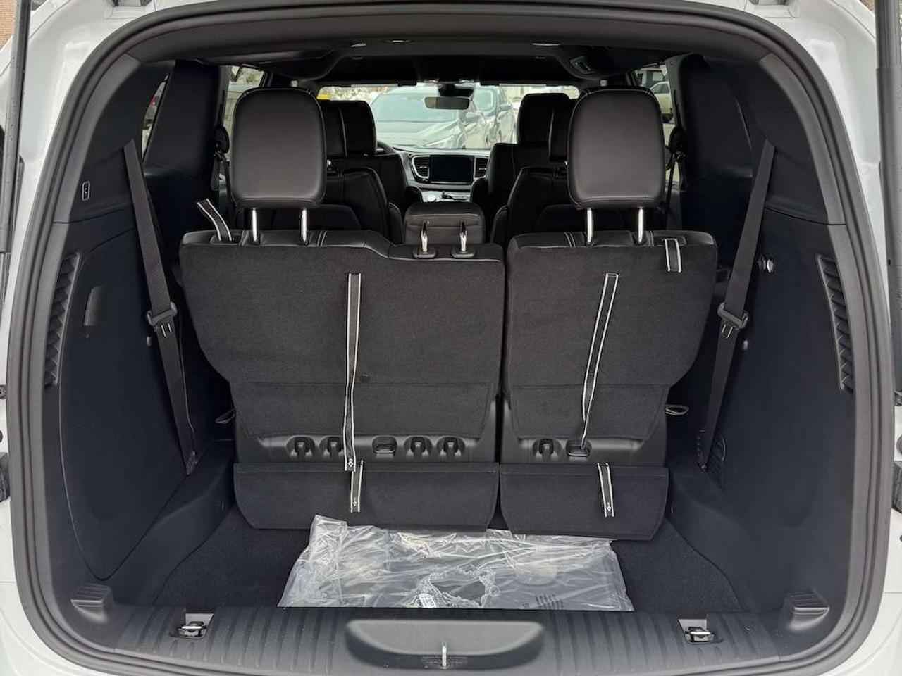 2026 Dodge Grand Caravan SXT Photo
