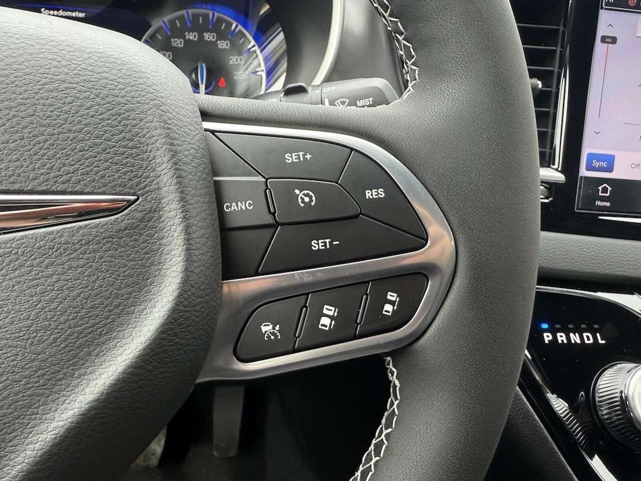 2026 Dodge Grand Caravan SXT Photo