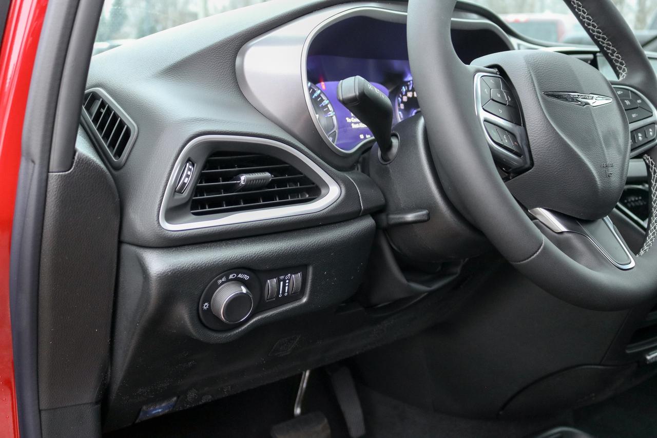 2026 Dodge Grand Caravan SXT 2WD Photo