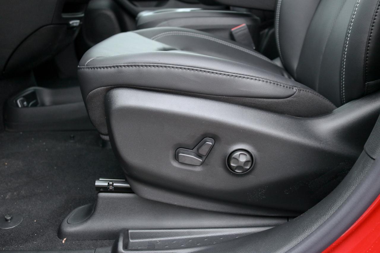 2026 Dodge Grand Caravan SXT 2WD Photo