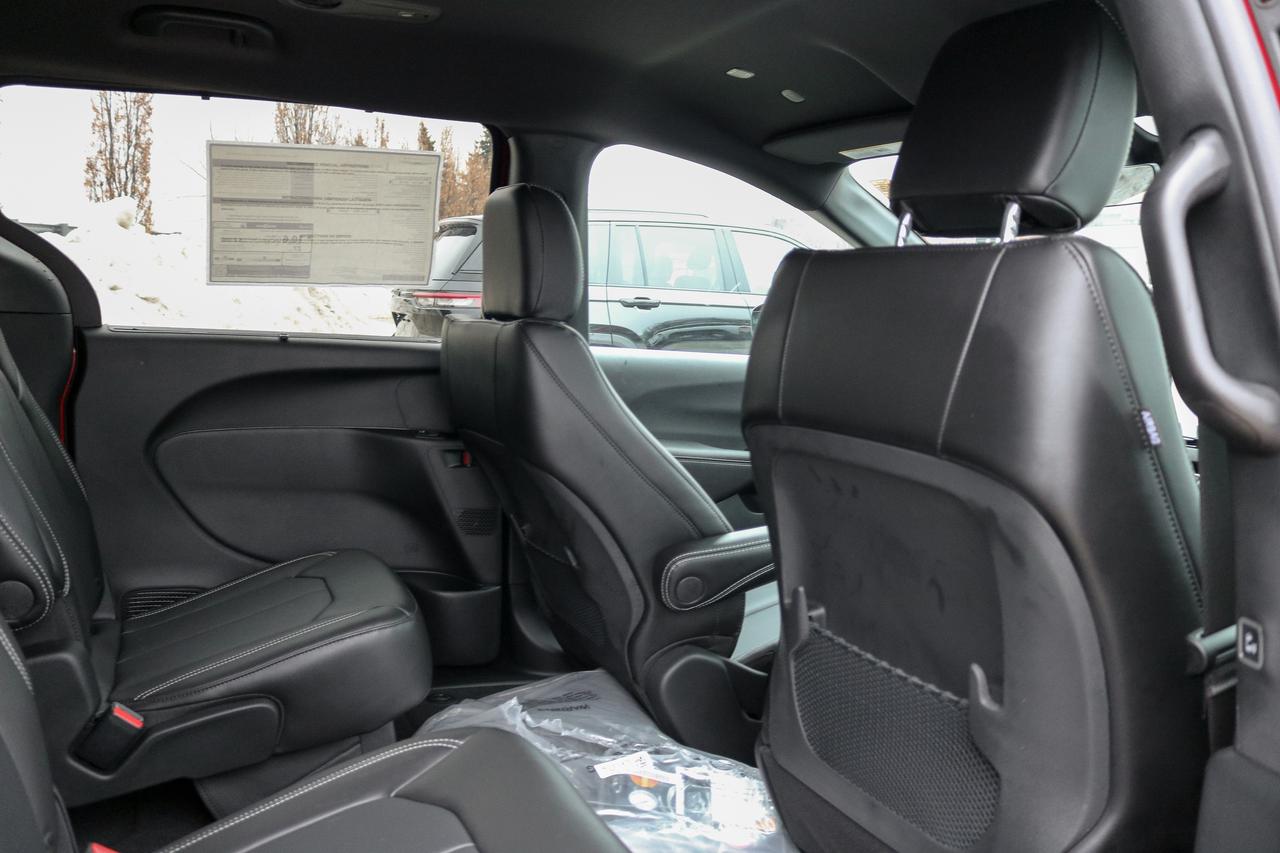 2026 Dodge Grand Caravan SXT 2WD Photo