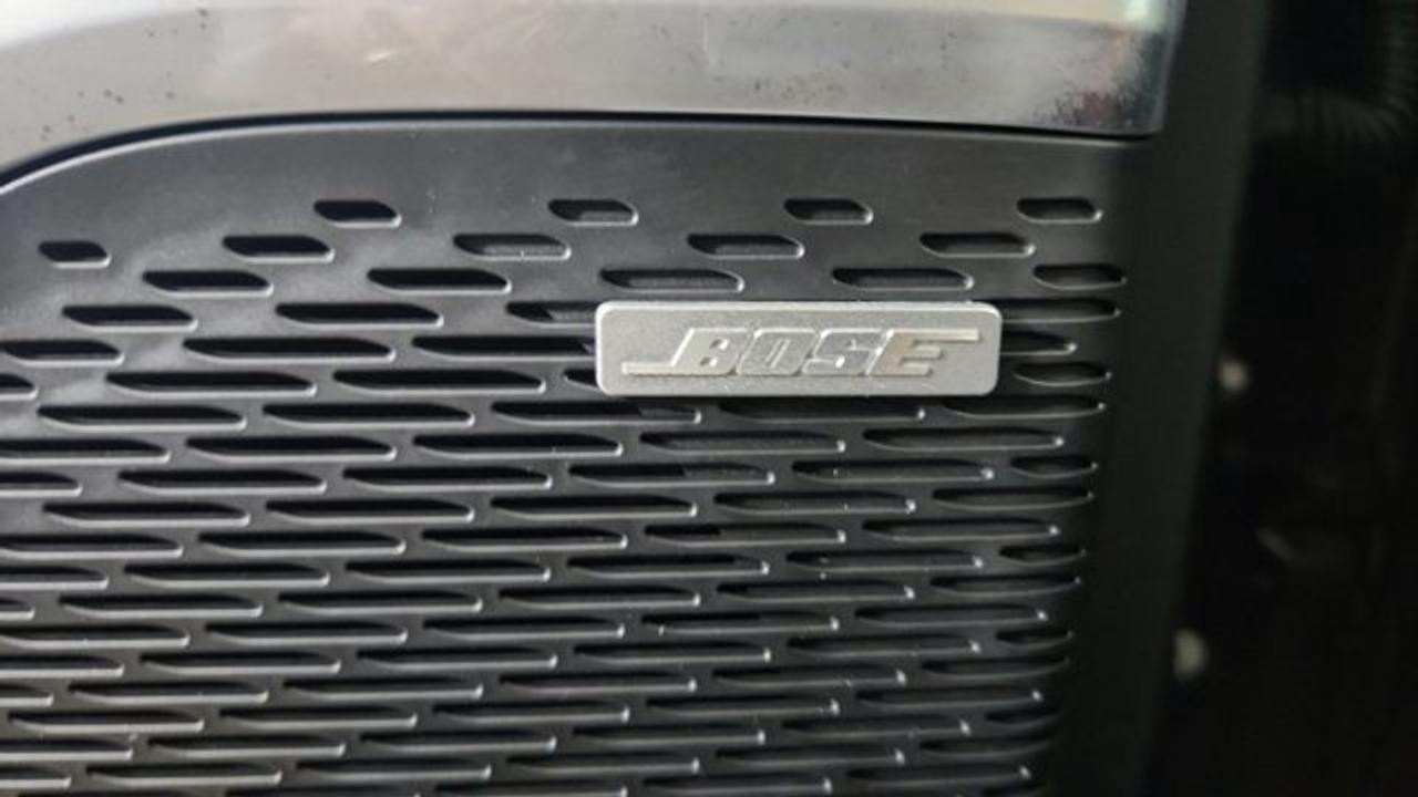 13606373