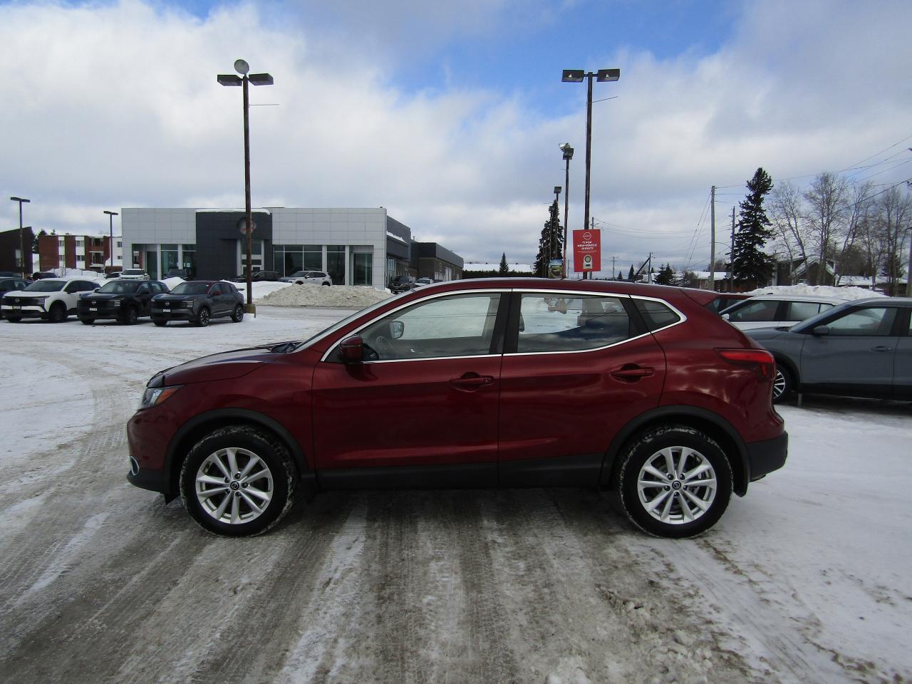 2019 Nissan Qashqai SV Photo