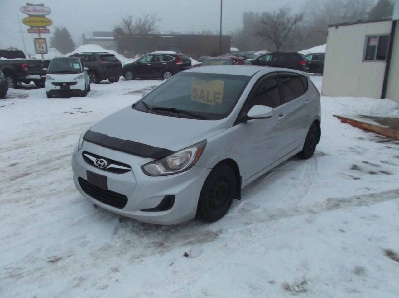 2012 Hyundai Accent GLS Photo