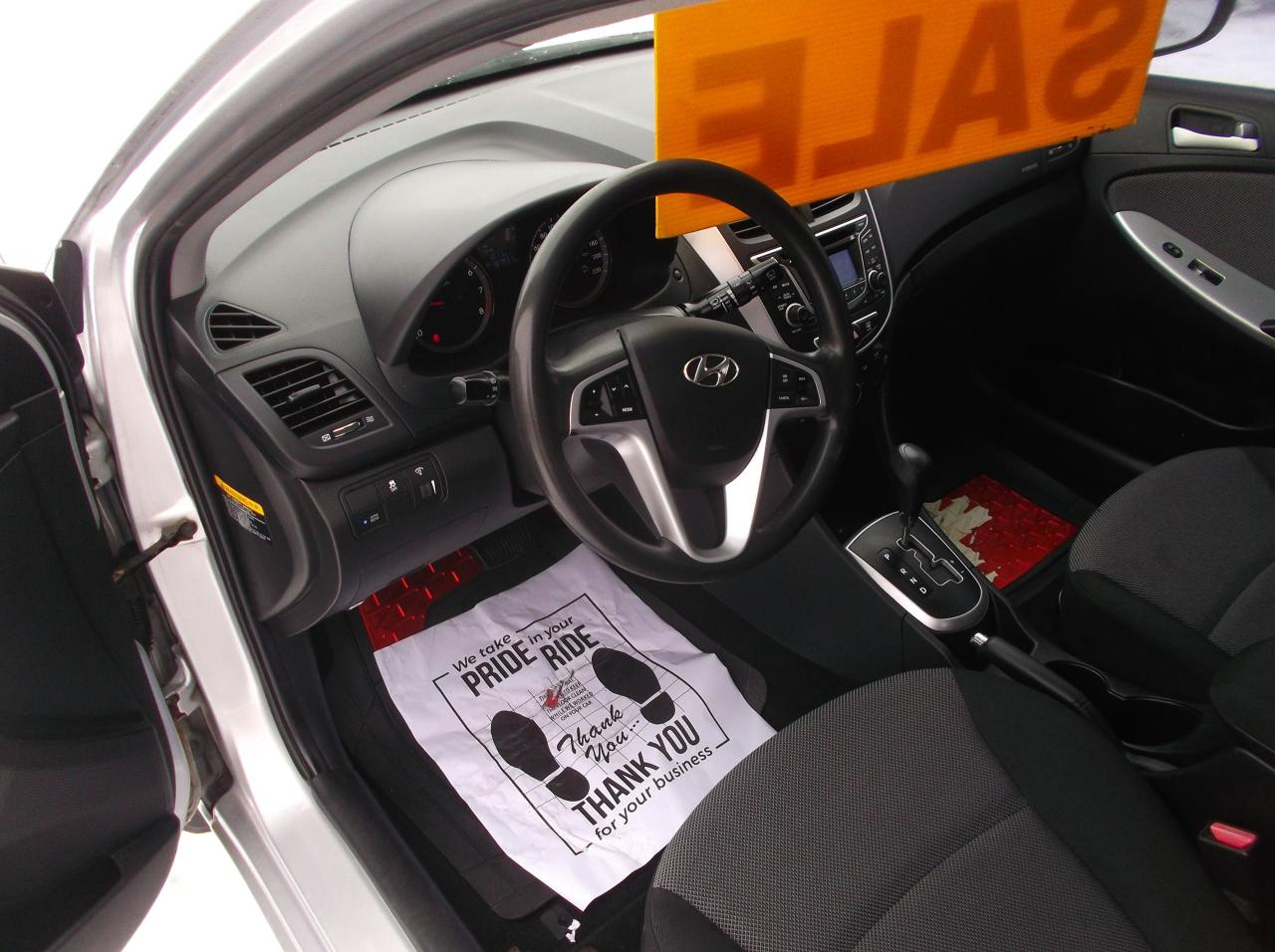 2012 Hyundai Accent GLS Photo