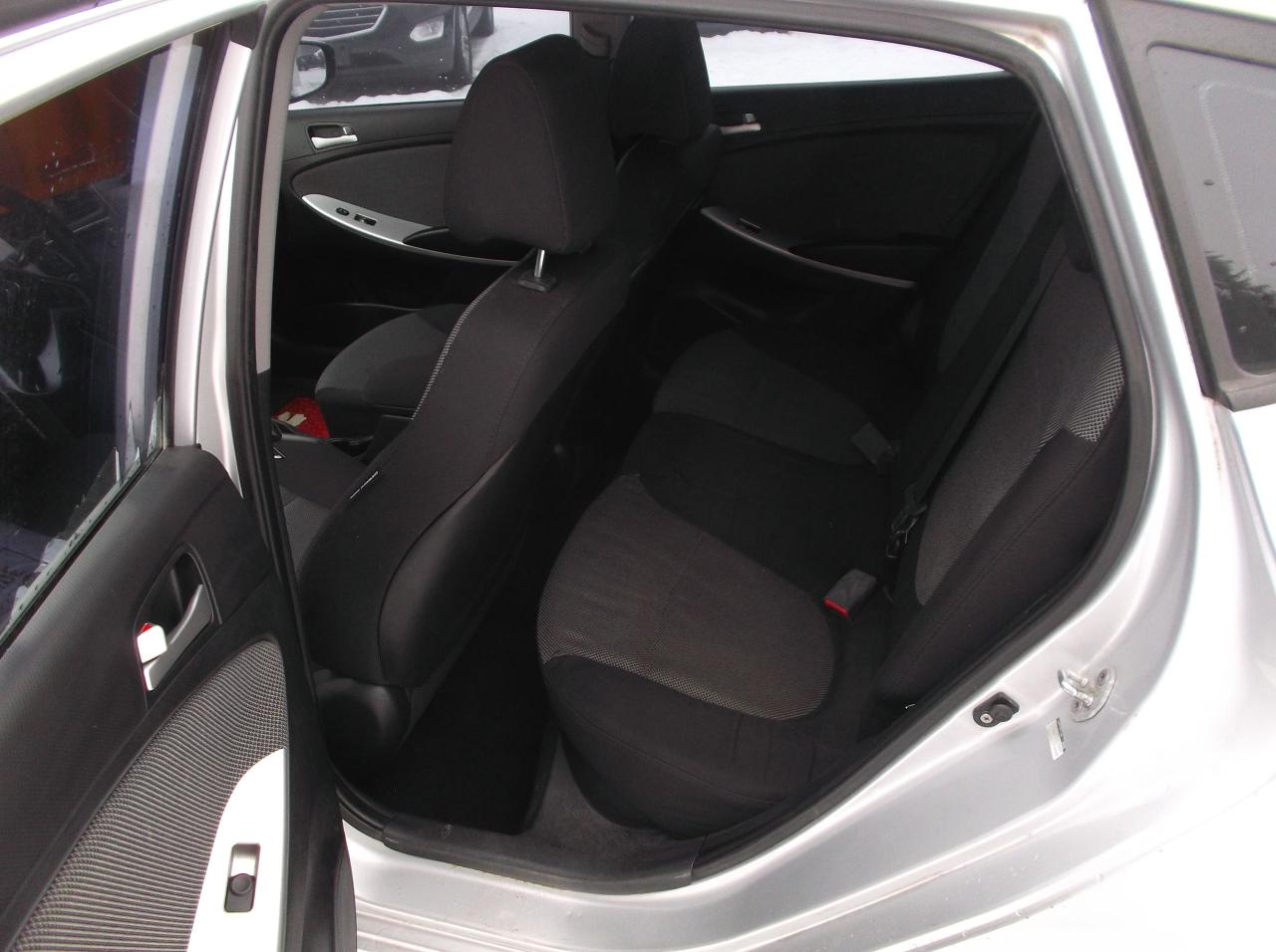 2012 Hyundai Accent GLS Photo