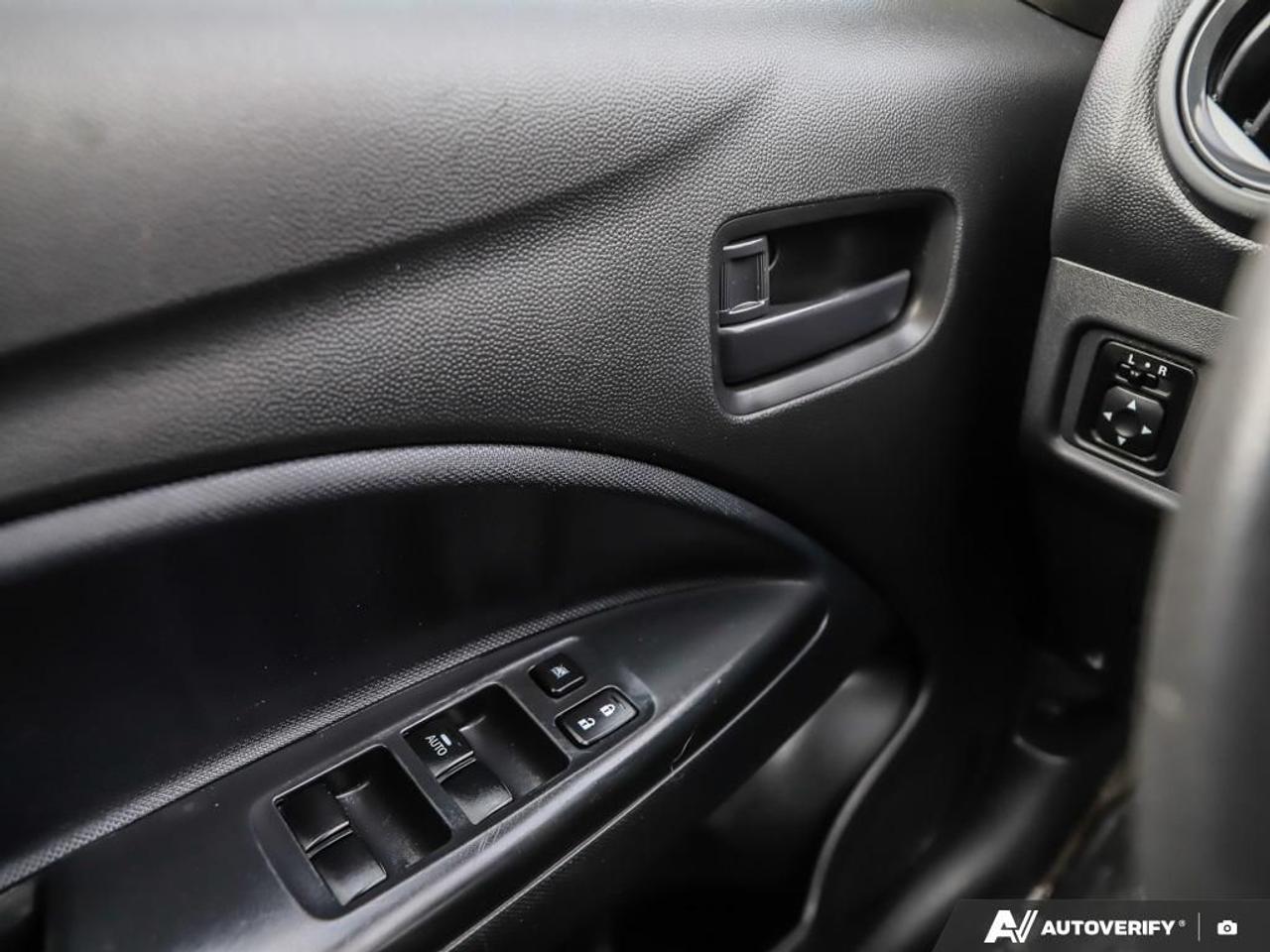 2020 Mitsubishi Mirage ES CVT, LOW KM'S, REARVIEW CAMERA, BLUETOOTH, USB Photo