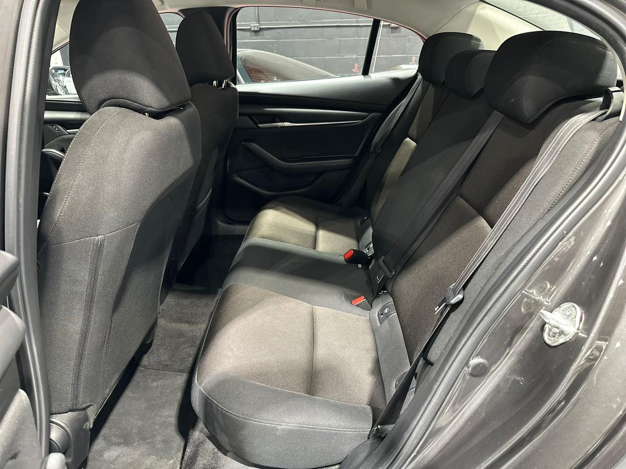 2021 Mazda MAZDA3 GX Photo