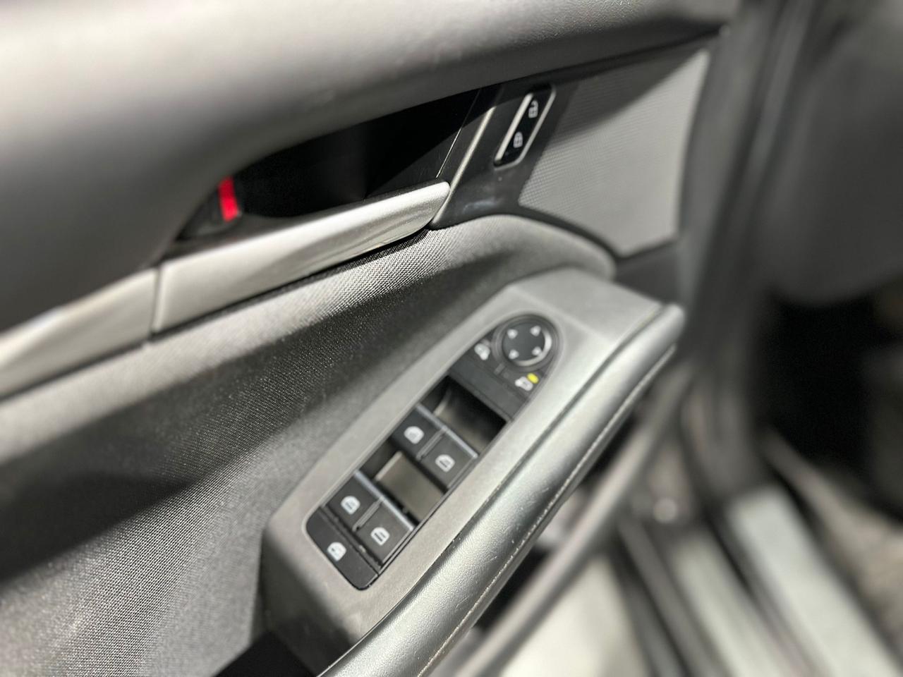 2021 Mazda MAZDA3 GX Photo