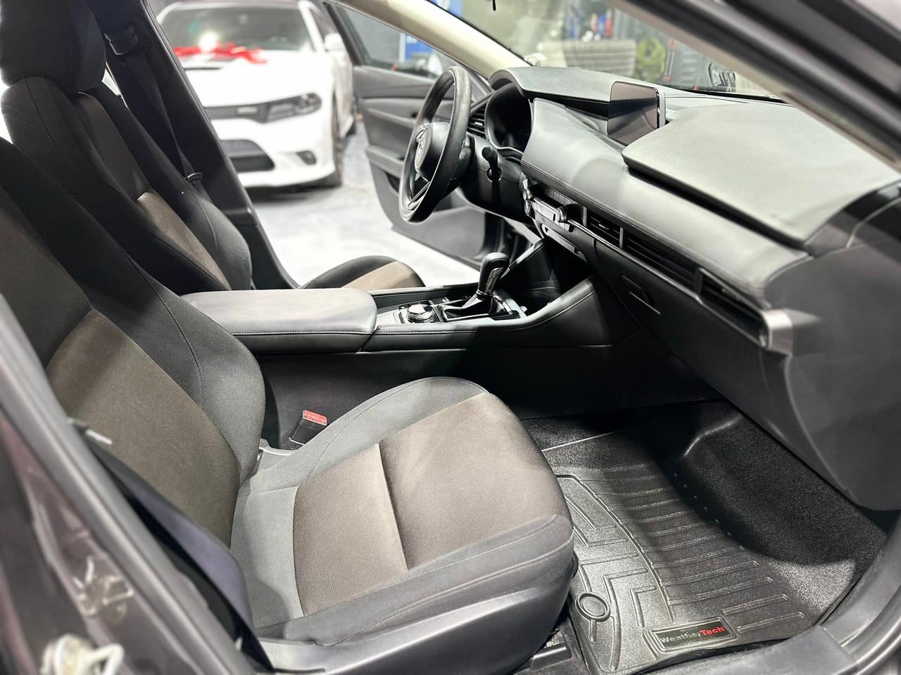 2021 Mazda MAZDA3 GX Photo