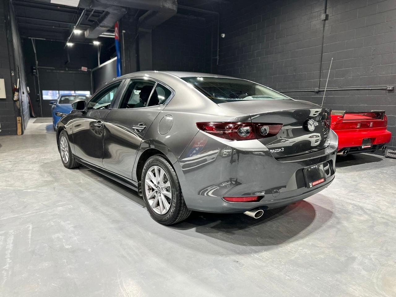 2021 Mazda MAZDA3 GX Photo