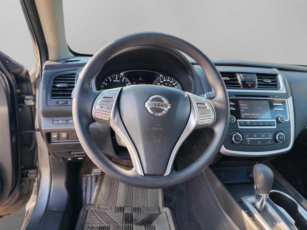 2016 Nissan Altima 2.5 S Photo