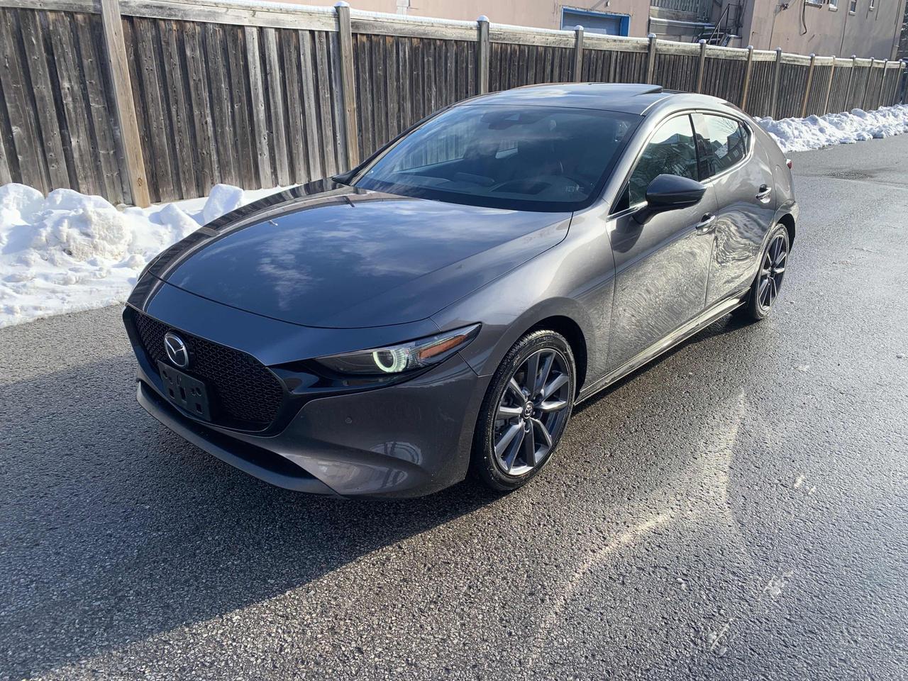 2023 Mazda MAZDA3 GT/ ONE OWNER / NO ACCIDENT / DEALER MAINTAINED / Photo