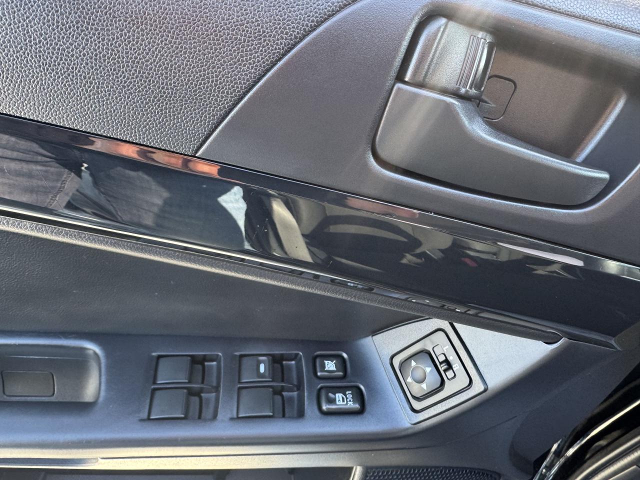 2016 Mitsubishi Lancer SE LTD Photo