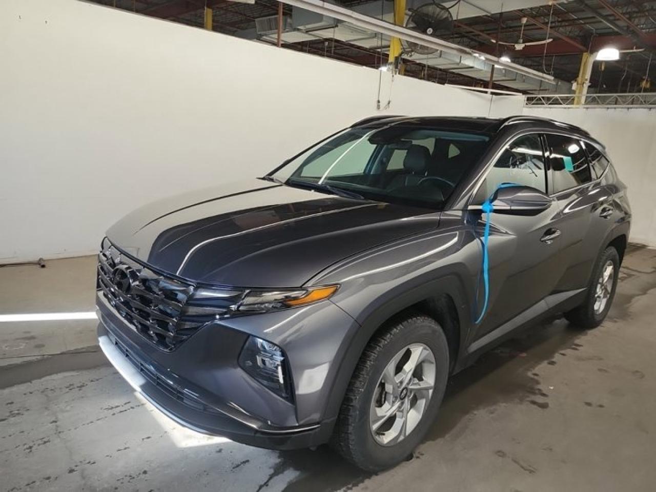 2023 Hyundai Tucson PreferredTrend AWD | Leather | Pano Roof | Navi | Heated Seats + Steering | Adaptive Cruise & More ! Photo0