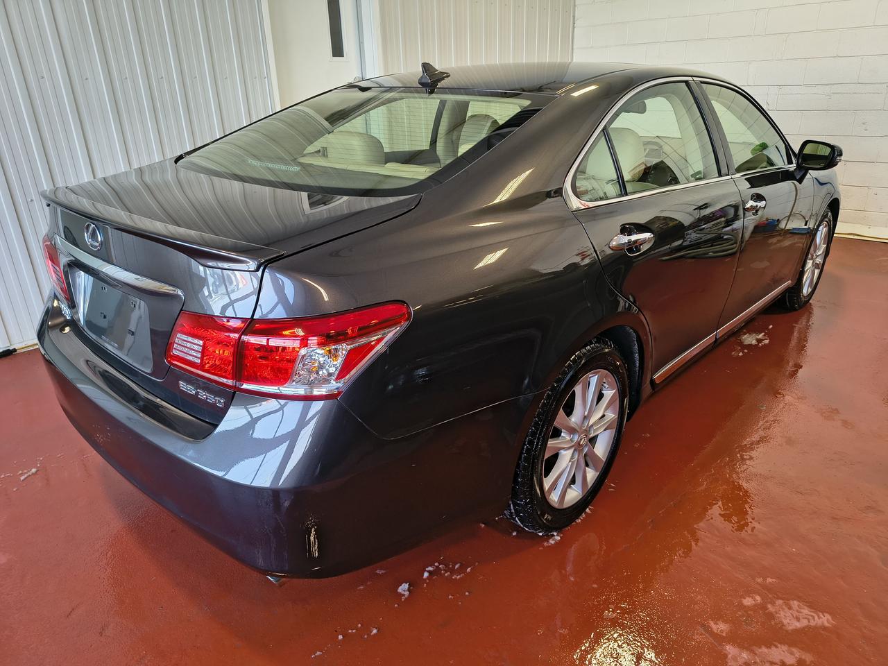 2012 Lexus ES 350  Photo0