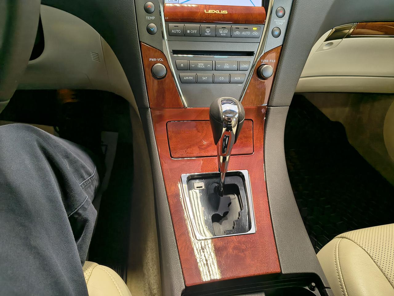 2012 Lexus ES 350  Photo0