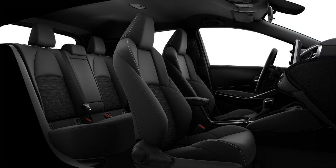 2026 Toyota Corolla SE PLUS Photo