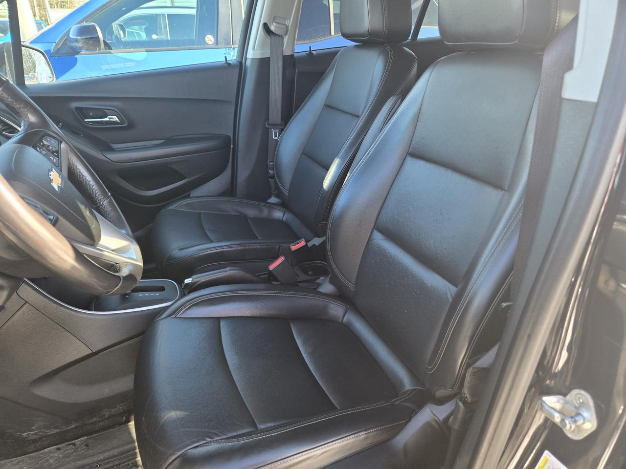 2022 Chevrolet Trax LT Photo