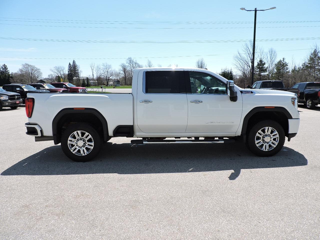 2021 GMC Sierra 2500 Denali Duramax 4X4 Leather Sunroof Well Oiled Body Photo3