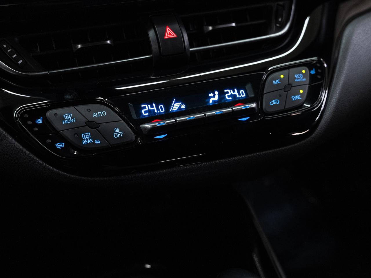 2020 Toyota C-HR XLE PREMIUM | BSM | ACC | Heated Seats | CarPlay Photo