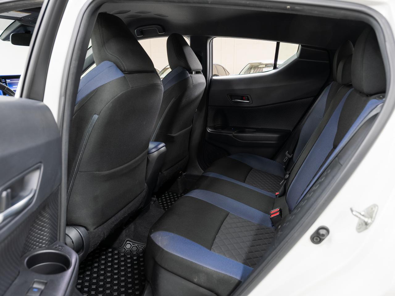 2020 Toyota C-HR XLE PREMIUM | BSM | ACC | Heated Seats | CarPlay Photo