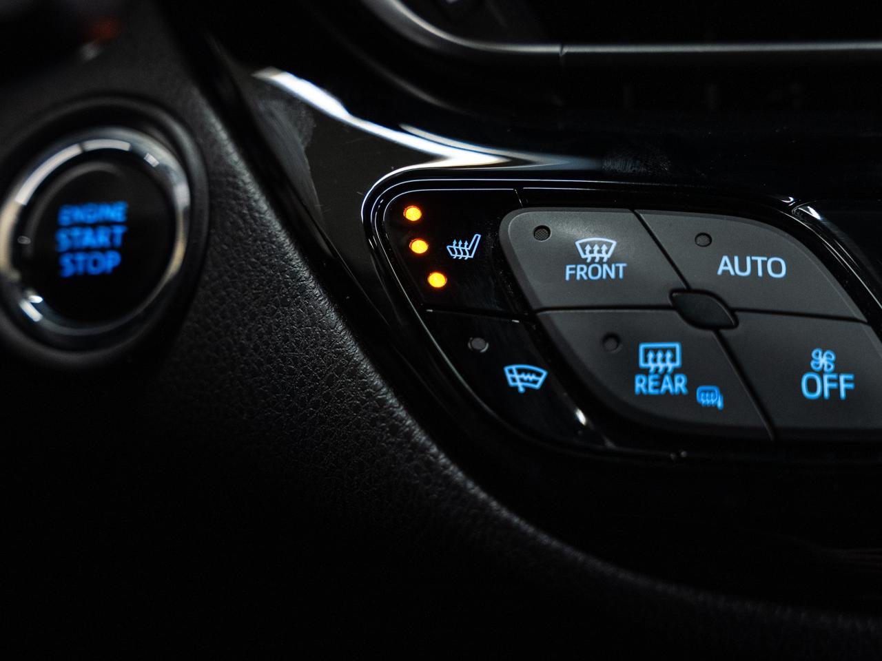 2020 Toyota C-HR XLE PREMIUM | BSM | ACC | Heated Seats | CarPlay Photo