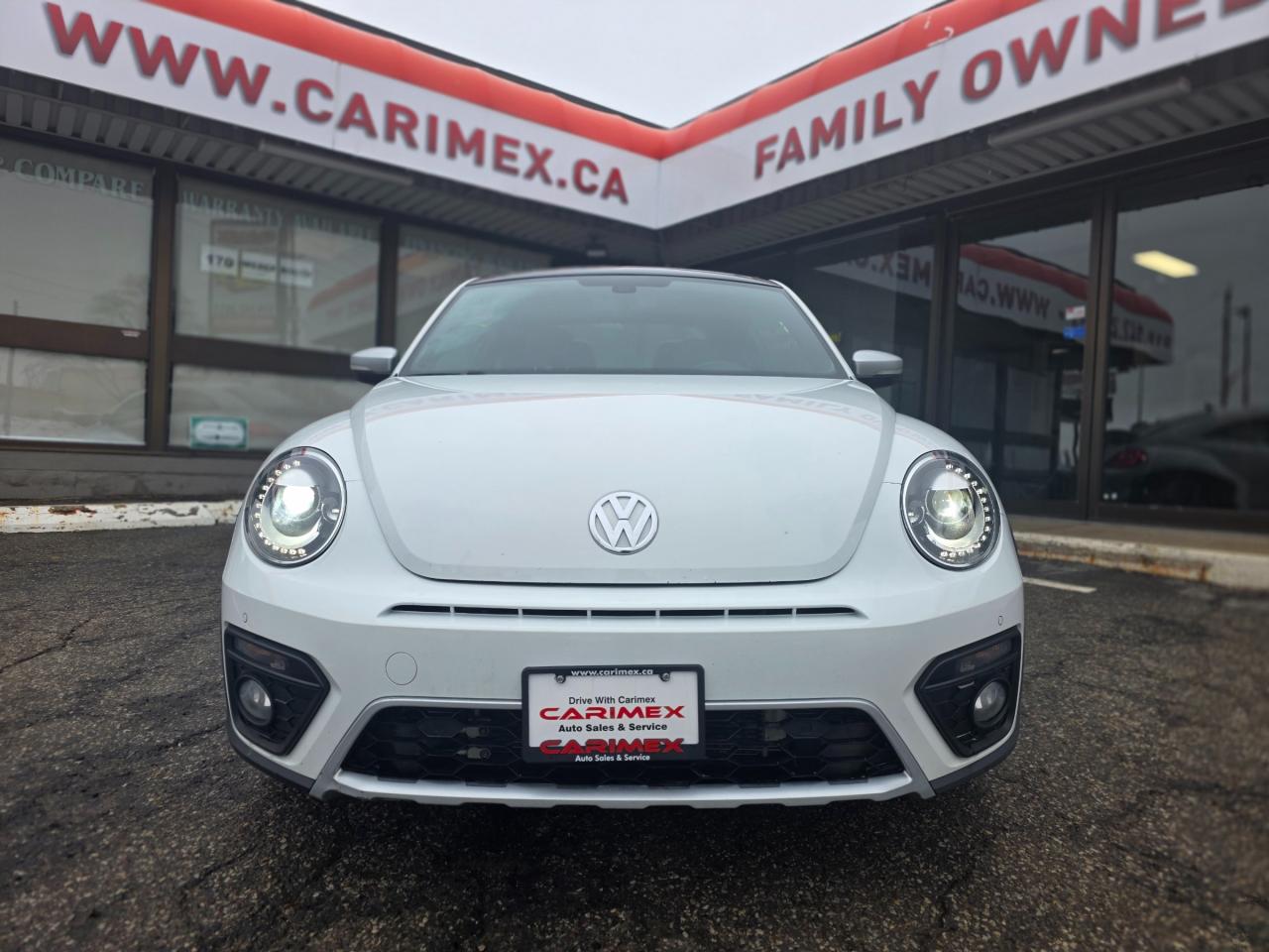 2017 Volkswagen Beetle 1.8 TSI Dune DUNE EDITION | Accident Free | Pano Roof Photo