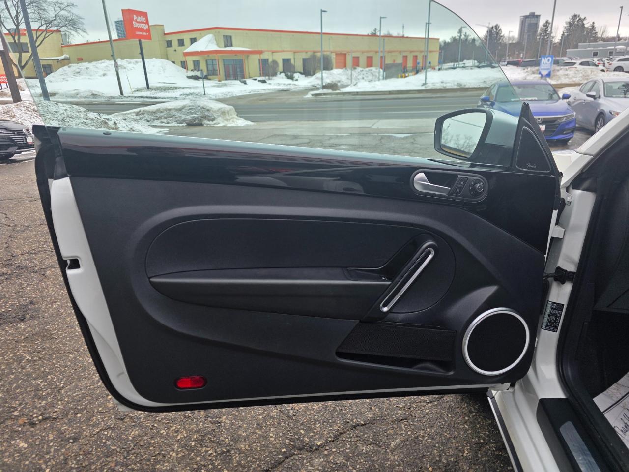 2017 Volkswagen Beetle 1.8 TSI Dune DUNE EDITION | Accident Free | Pano Roof Photo