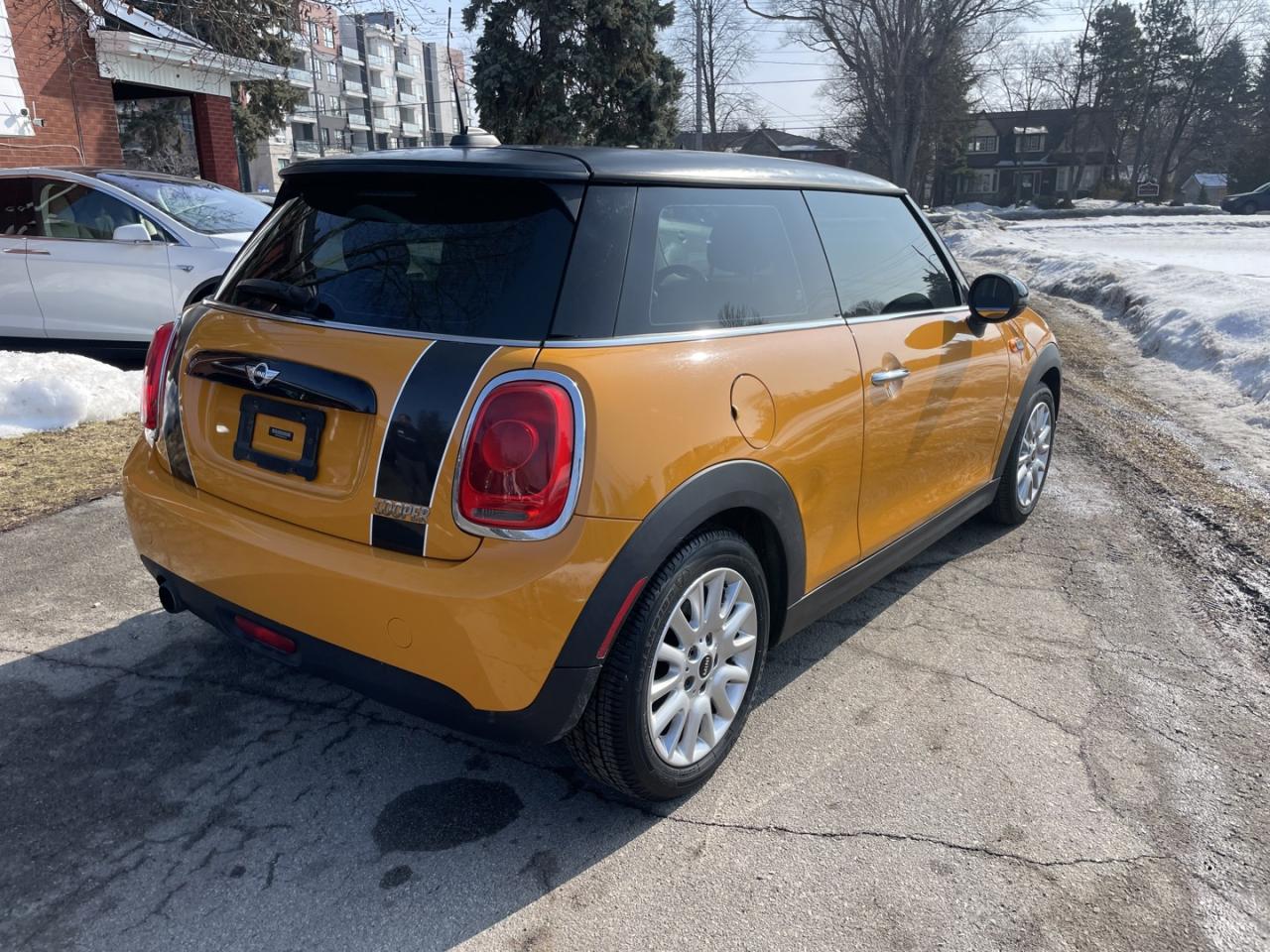2016 MINI Cooper 2-Door Hatchback FWD *Lthr/sunroof Photo