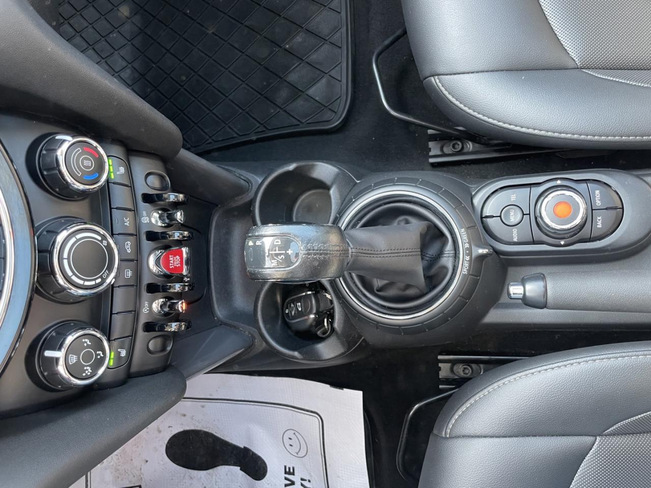 2016 MINI Cooper 2-Door Hatchback FWD *Lthr/sunroof Photo