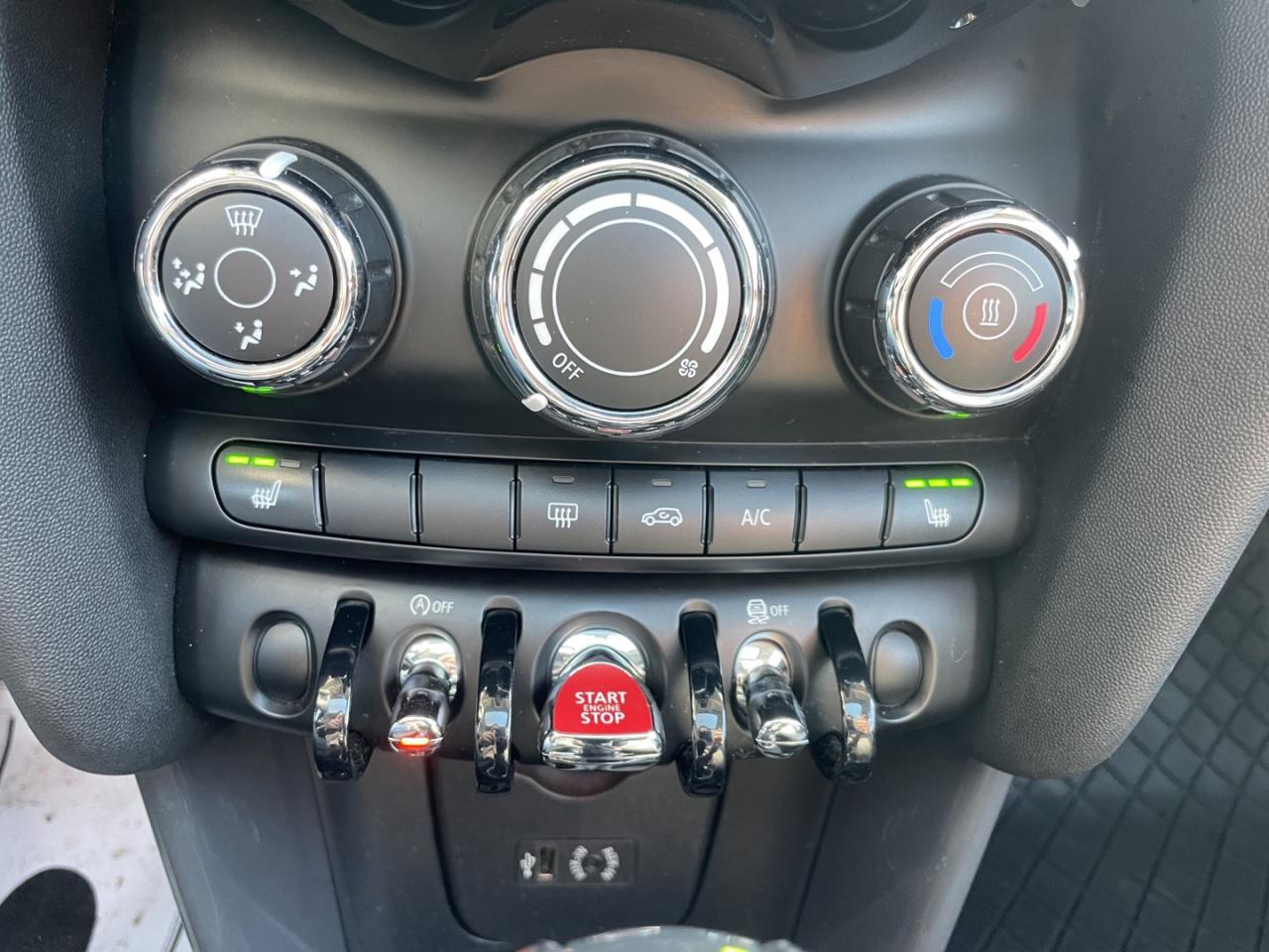 2016 MINI Cooper 2-Door Hatchback FWD *Lthr/sunroof Photo