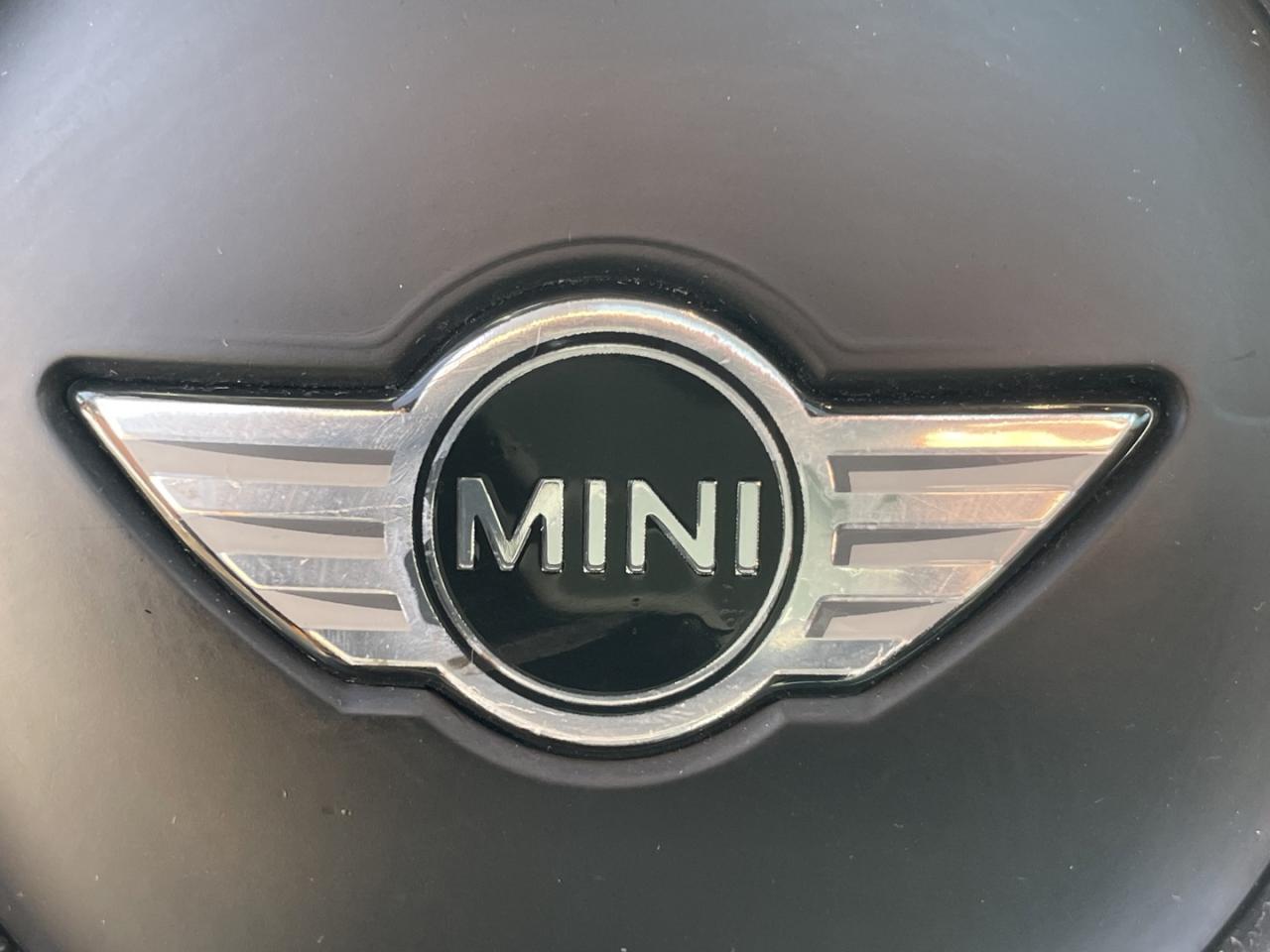 2016 MINI Cooper 2-Door Hatchback FWD *Lthr/sunroof Photo