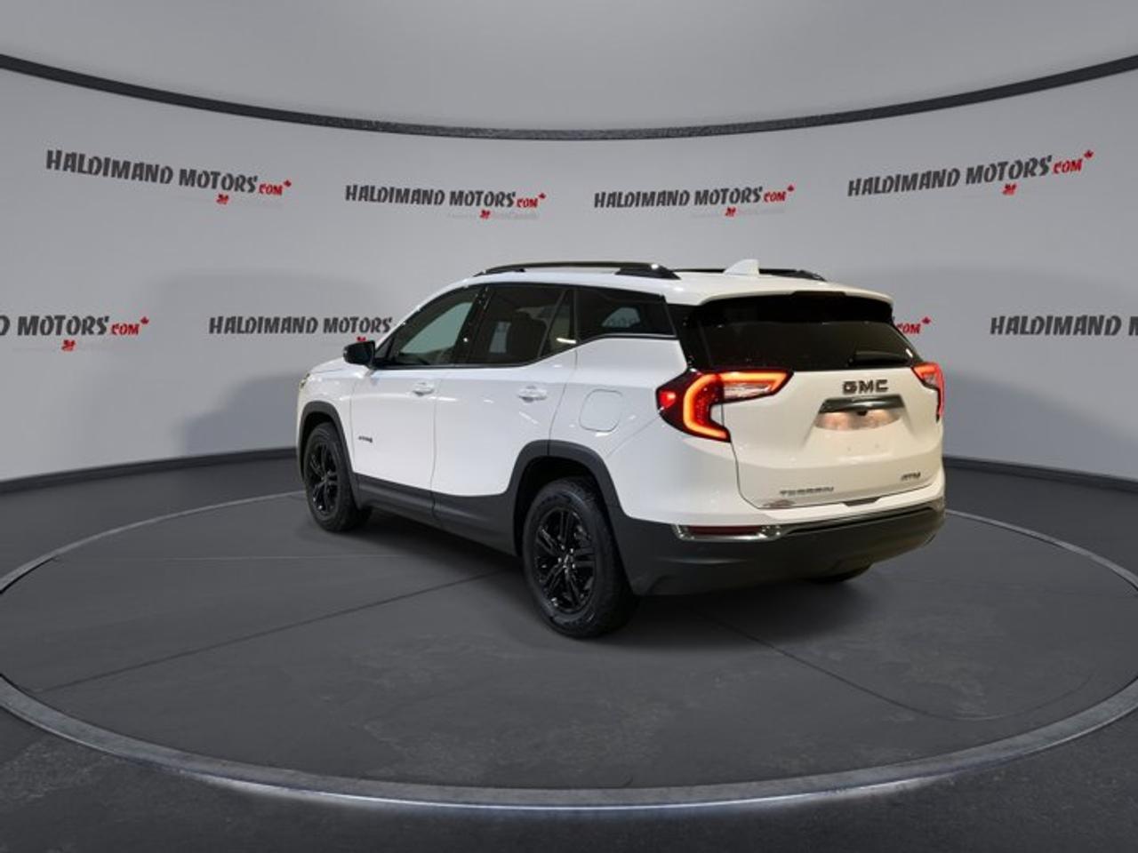2024 GMC Terrain AT4 AWD | Remote Start | Heated Steering Wheel | Panoramic Roof Photo
