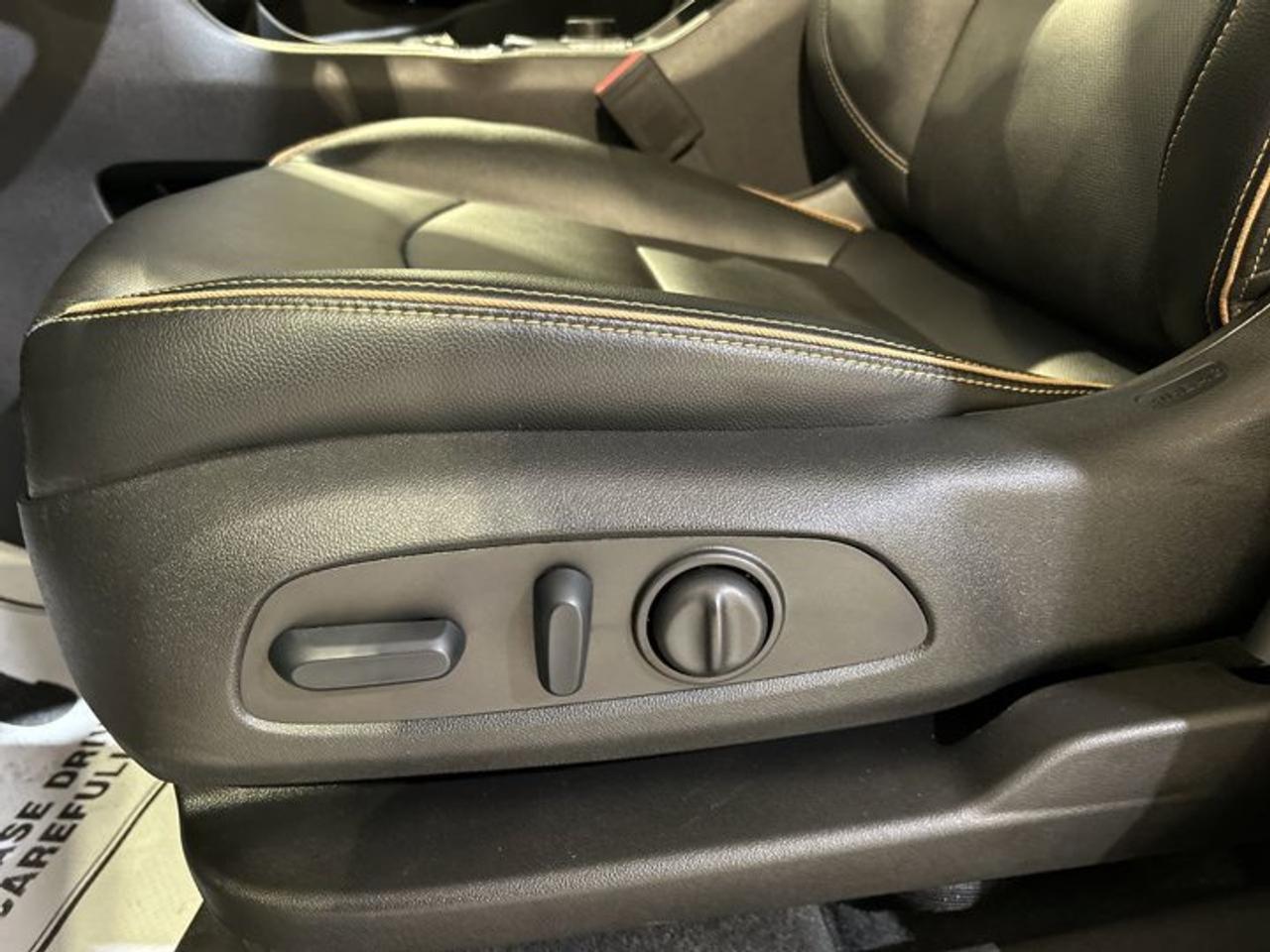 2024 GMC Terrain AT4 AWD | Remote Start | Heated Steering Wheel | Panoramic Roof Photo