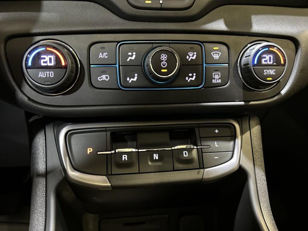 2024 GMC Terrain AT4 AWD | Remote Start | Heated Steering Wheel | Panoramic Roof Photo