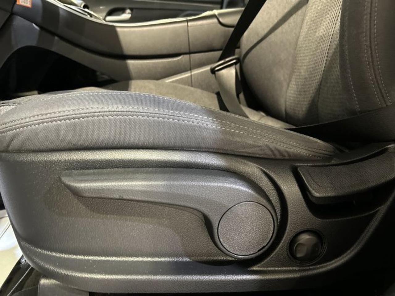 2021 Hyundai Santa Fe Essential AWD Photo