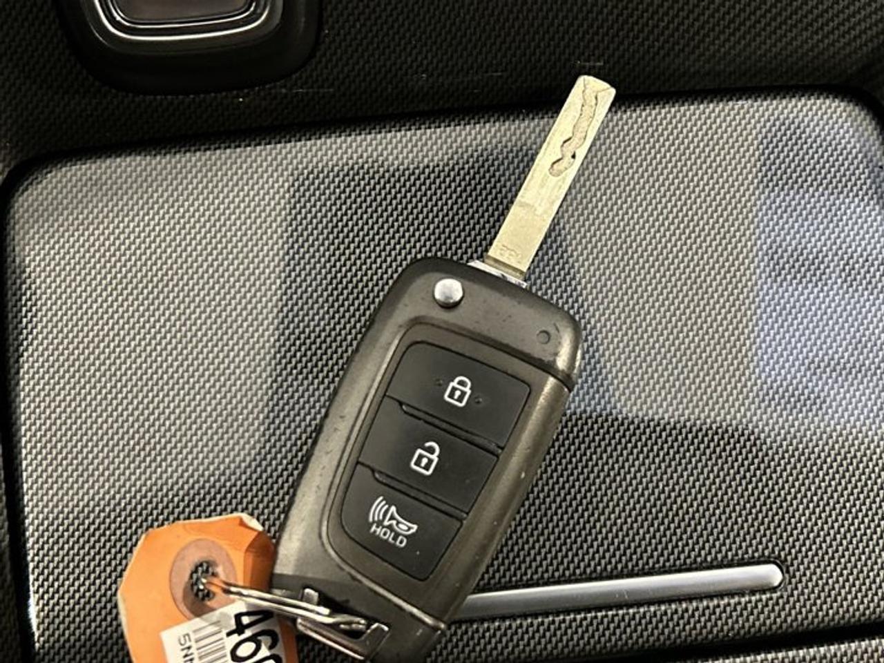 2021 Hyundai Santa Fe Essential AWD Photo