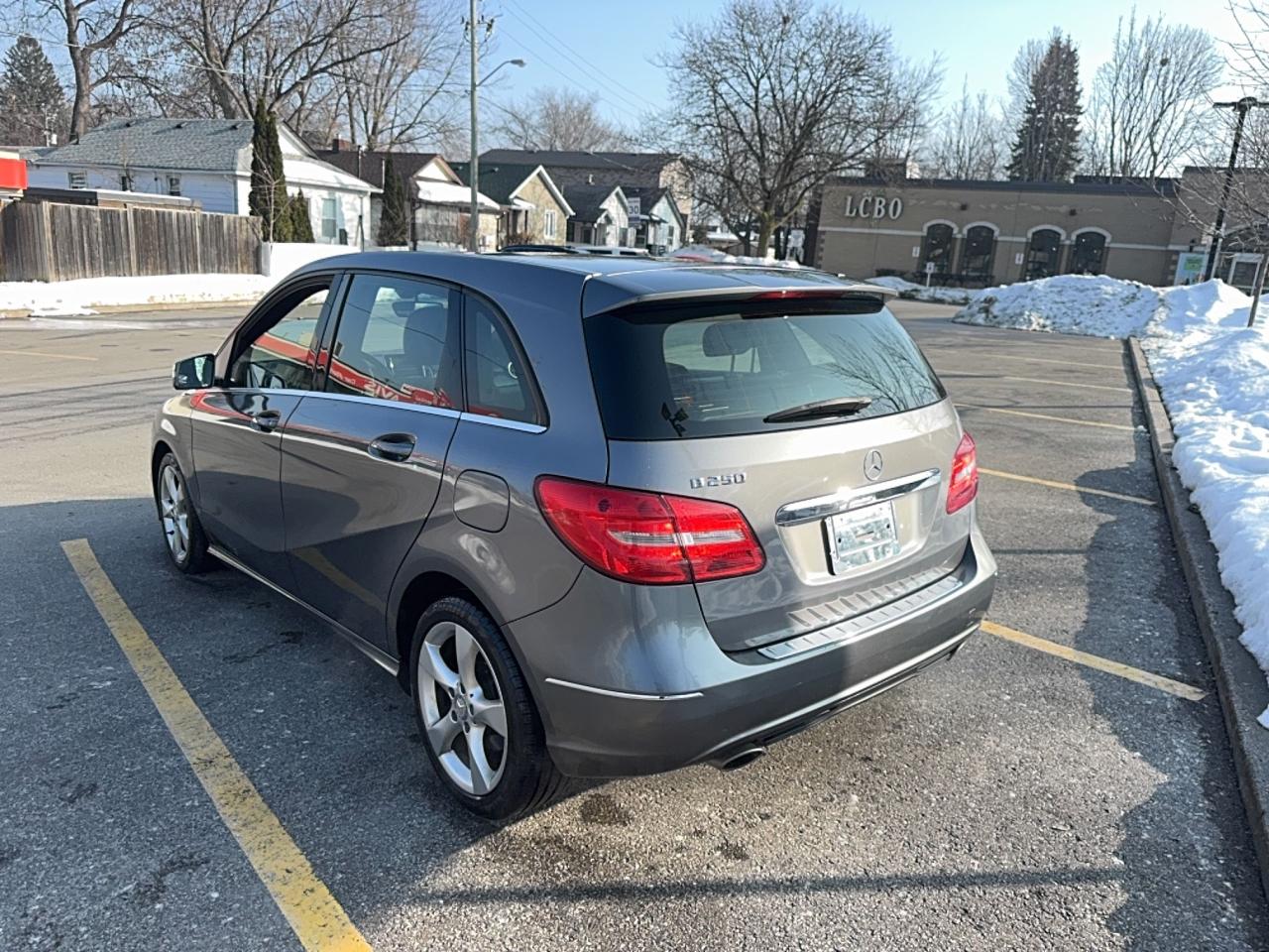 2014 Mercedes-Benz B-Class B 250 Sports Tourer Photo2