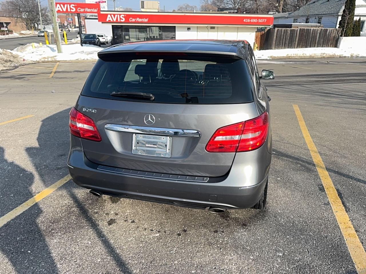 2014 Mercedes-Benz B-Class B 250 Sports Tourer Photo
