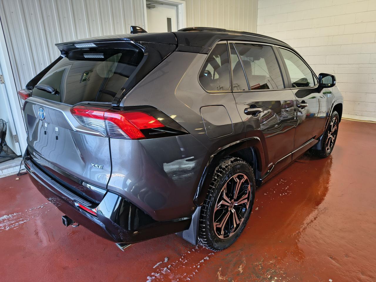 2023 Toyota RAV4 Plug-In Hybrid XSE Photo