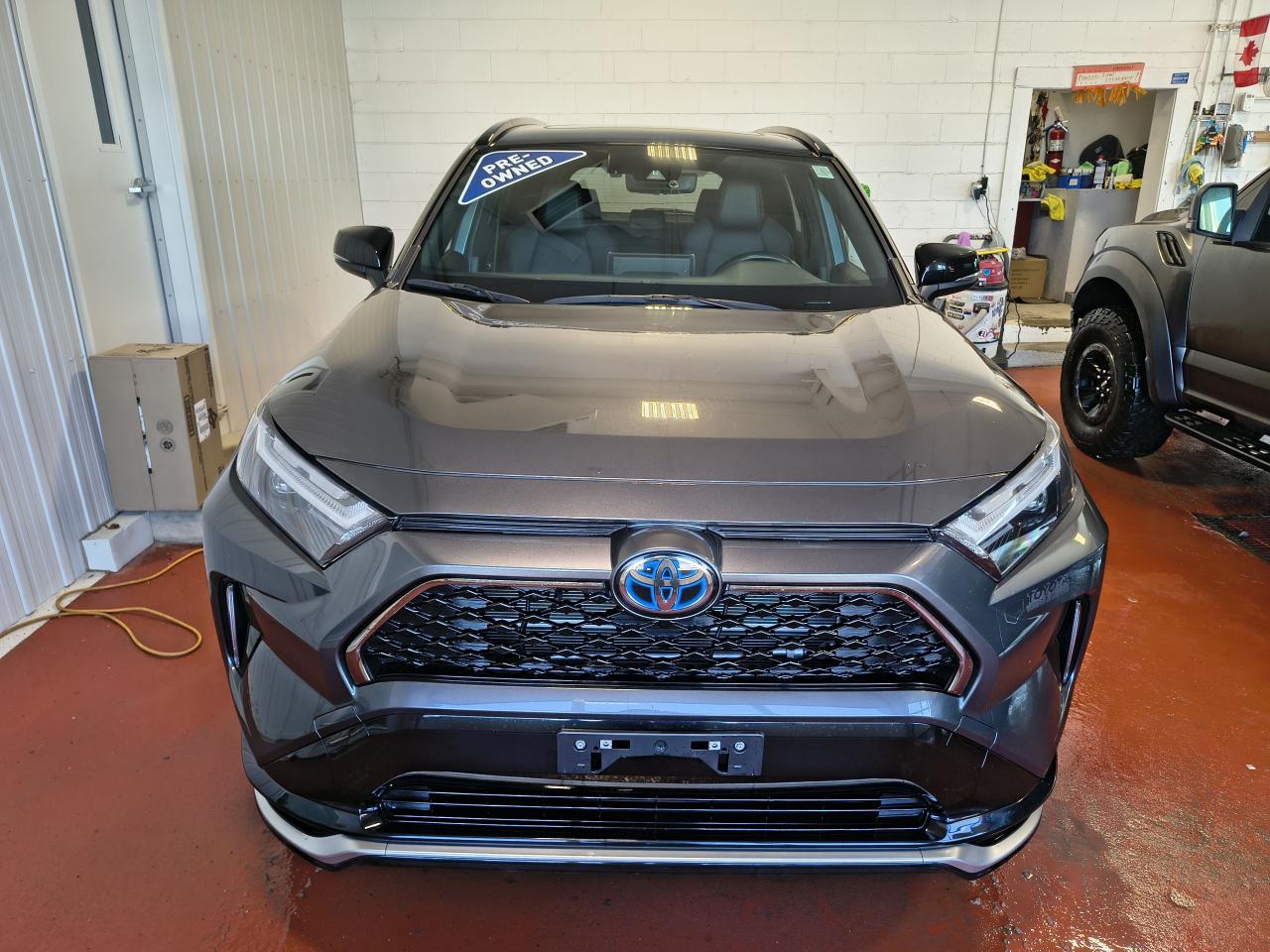 2023 Toyota RAV4 Plug-In Hybrid XSE Photo0