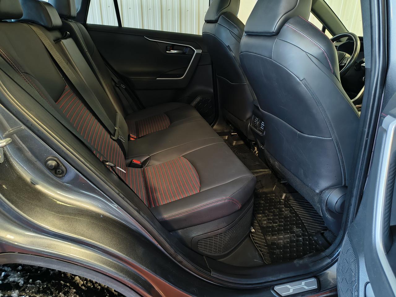 2023 Toyota RAV4 Plug-In Hybrid XSE Photo0